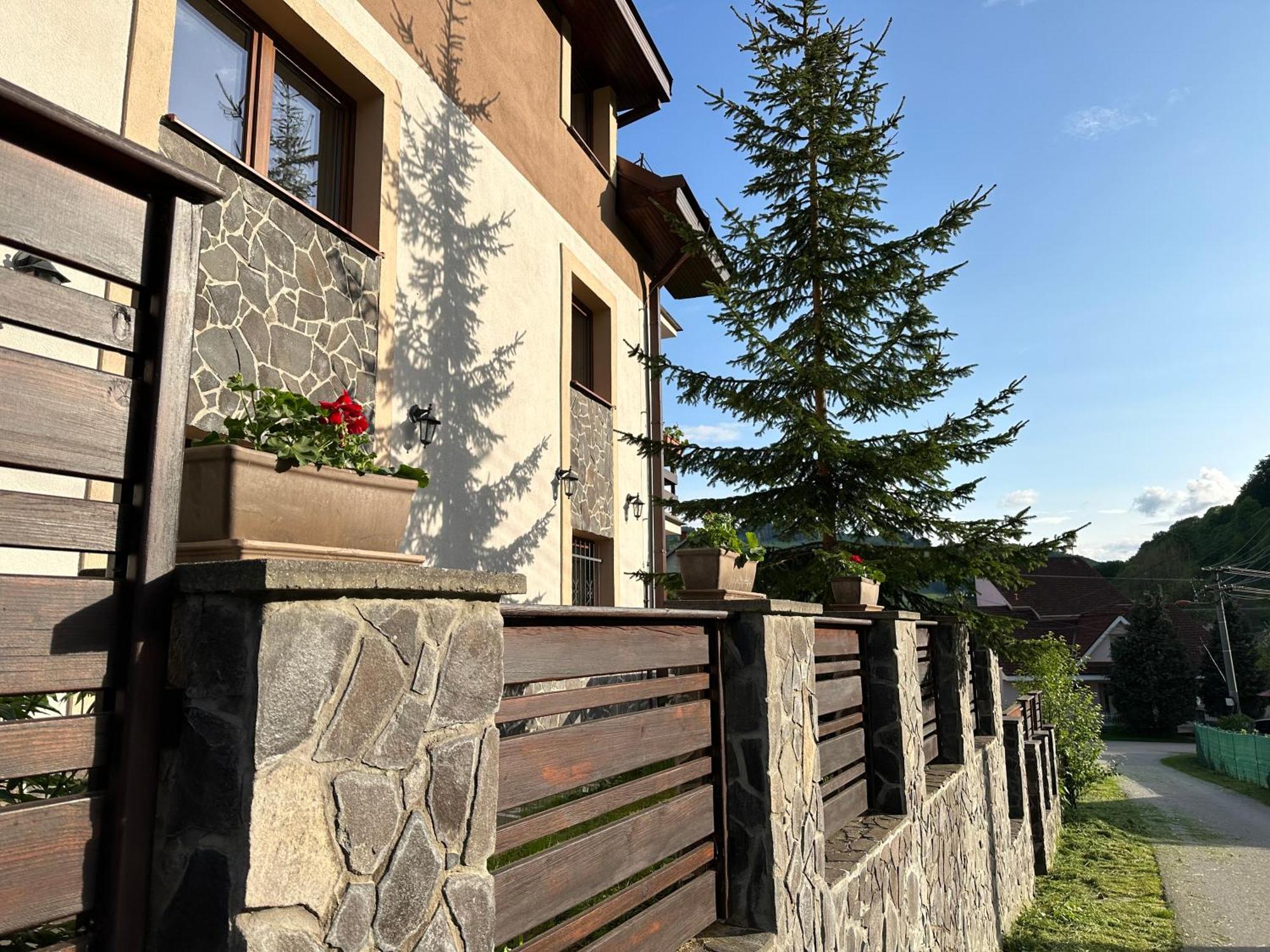 Holiday Home Skalka Myto pod Dumbierom Exterior photo